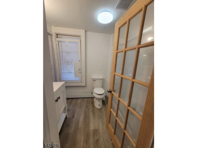 Move-in ready and fully renovated corner home in Atlantic City! - photo 5