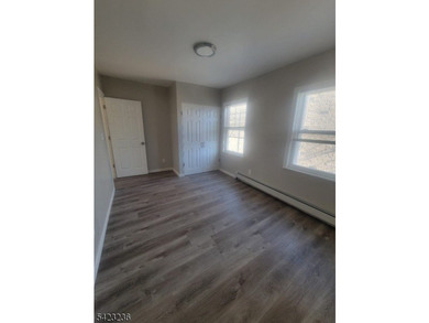 Move-in ready and fully renovated corner home in Atlantic City! - photo 9
