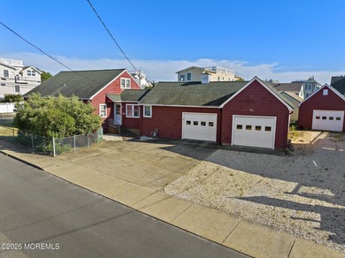 Rare Opportunity Oceanside in Beach Haven Gardens! Situated on - photo 8