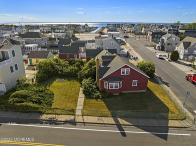 Rare Opportunity Oceanside in Beach Haven Gardens! Situated on - photo 10