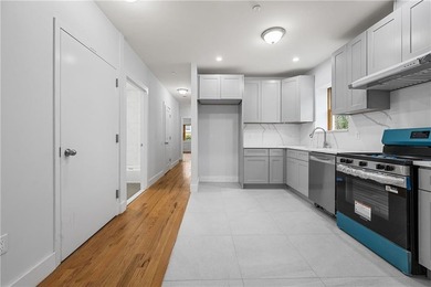 Prime location quality built NEW CONSTRUCTION full brick three - photo 13