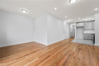 Prime location quality built NEW CONSTRUCTION full brick three - photo 15