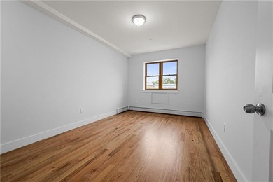 Prime location quality built NEW CONSTRUCTION full brick three - photo 17