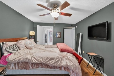 Welcome to this charming 3 bedroom, 2 bath condo offering - photo 21