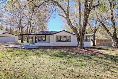 Lake Nottely Home Active Under Contract in Blairsville Georgia