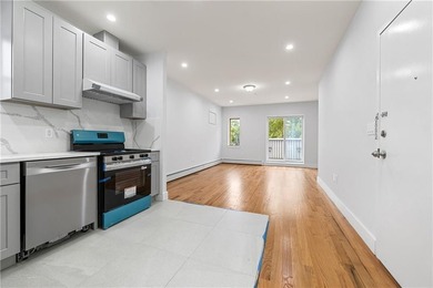 Prime location quality built NEW CONSTRUCTION full brick three - photo 22
