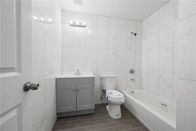 Prime location quality built NEW CONSTRUCTION full brick three - photo 23
