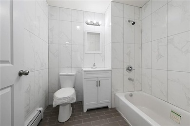 Prime location quality built NEW CONSTRUCTION full brick three - photo 32