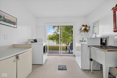 Welcome to this charming 3 bedroom, 2 bath condo offering - photo 34