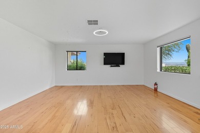 Beautiful single-story home featuring 3 bedrooms and 3 bathrooms - photo 36
