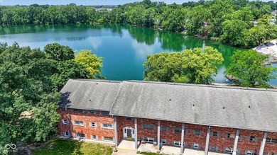 Welcome to this charming 3 bedroom, 2 bath condo offering - photo 38