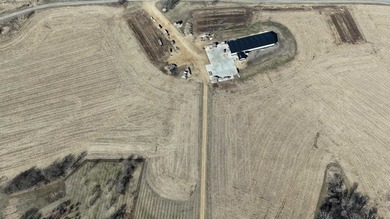 This charming hobby farm offers the perfect blend of country - photo 2