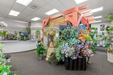 Well-established and highly respected florist and gift shop with