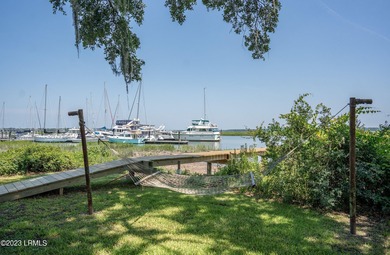 Excellent developers opportunity. This Commercial property is - photo 30