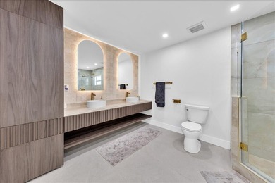 Experience refined European contemporary design in this fully - photo 31