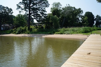 Renovated open-floor-plan brick ranch in the Gwynnfield - photo 4