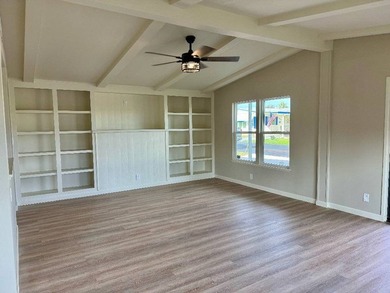 Boaters Delight on Lake Haines! Totally Renovated Home with - photo 6