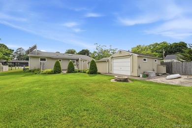 This immaculate 3 bedroom 1.5 bath home sits on a beautifully - photo 6