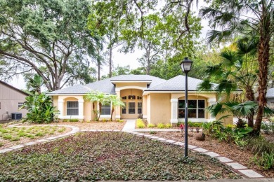 Lake Joanna Home Sale Pending in Eustis Florida