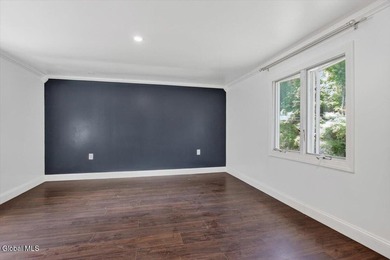 Bring your vision and make this charming 1928 bungalow your own! - photo 26