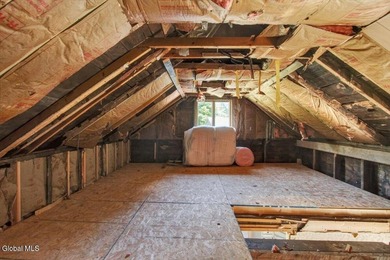 Bring your vision and make this charming 1928 bungalow your own! - photo 30