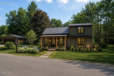 Bring your vision and make this charming 1928 bungalow your own! - photo 34