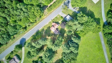 Bring your vision and make this charming 1928 bungalow your own! - photo 50