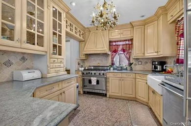 Welcome to this spacious detached Colonial located in the highly - photo 6