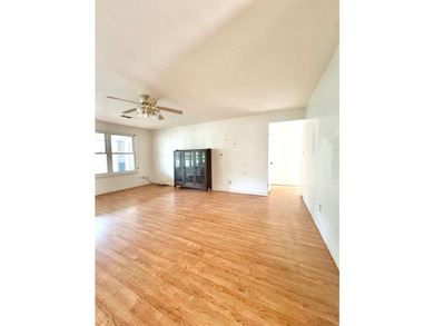 Additional listing photo 4
