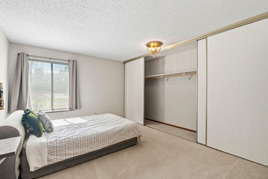 Welcome to sought-after Cimarron Ponds, where comfort - photo 18
