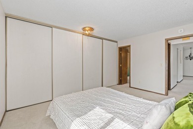 Welcome to sought-after Cimarron Ponds, where comfort - photo 20
