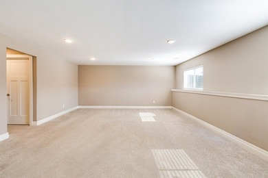 This stunning 5-bedroom, 3-bathroom home offers all the upgrades - photo 16