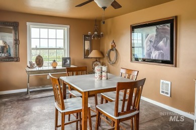 A Horse Lover's Paradise - Live, Ride, and Relax All in One