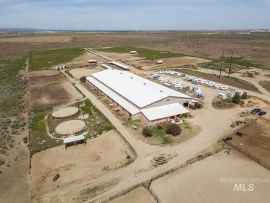 A Horse Lover's Paradise - Live, Ride, and Relax All in One