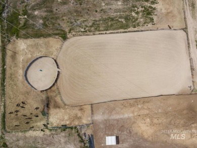 A Horse Lover's Paradise - Live, Ride, and Relax All in One