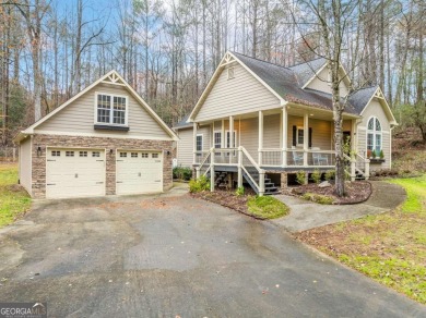 Lake Home For Sale in Ellijay, Georgia