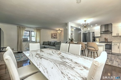 Welcome to this beautiful raised ranch located on a quiet street - photo 14