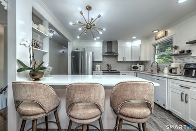 Welcome to this beautiful raised ranch located on a quiet street - photo 16
