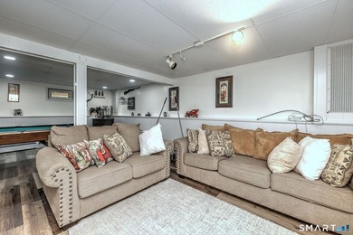 Welcome to this beautiful raised ranch located on a quiet street - photo 29