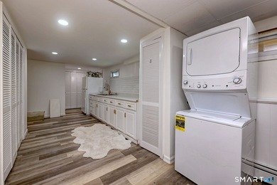 Welcome to this beautiful raised ranch located on a quiet street - photo 32