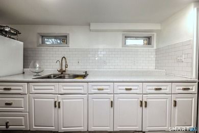 Welcome to this beautiful raised ranch located on a quiet street - photo 33