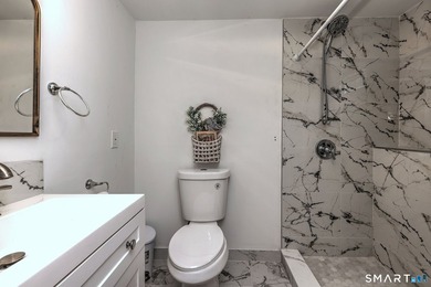 Welcome to this beautiful raised ranch located on a quiet street - photo 36