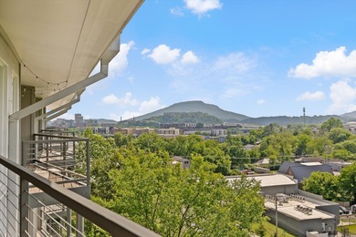 Tennessee River - Hamilton County Townhome/Townhouse Sale Pending in Chattanooga Tennessee