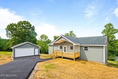 New Construction with lake views!!! Experience luxury living in - photo 51