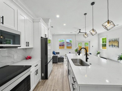 Welcome to 1985 Delaware Ave, a stunning newly built home - photo 6