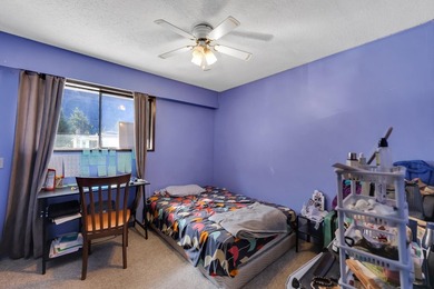 SUNNY MOUNTAIN VIEWS in Valleycliffe. This 3 bed, 3 bath home - photo 10