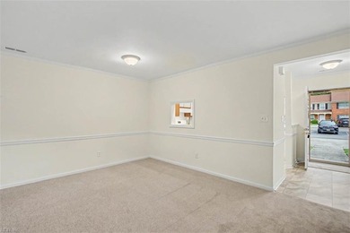 Best buy in Yorktown VA USA! Move-in ready! 2 story, 2 bedrooms - photo 11