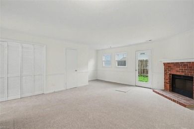 Best buy in Yorktown VA USA! Move-in ready! 2 story, 2 bedrooms - photo 13