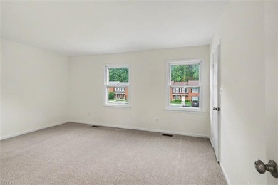 Best buy in Yorktown VA USA! Move-in ready! 2 story, 2 bedrooms - photo 22