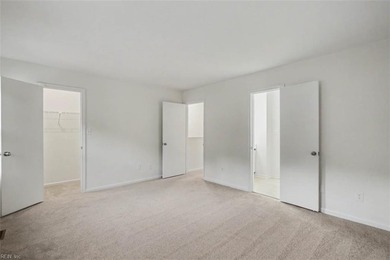 Best buy in Yorktown VA USA! Move-in ready! 2 story, 2 bedrooms - photo 24